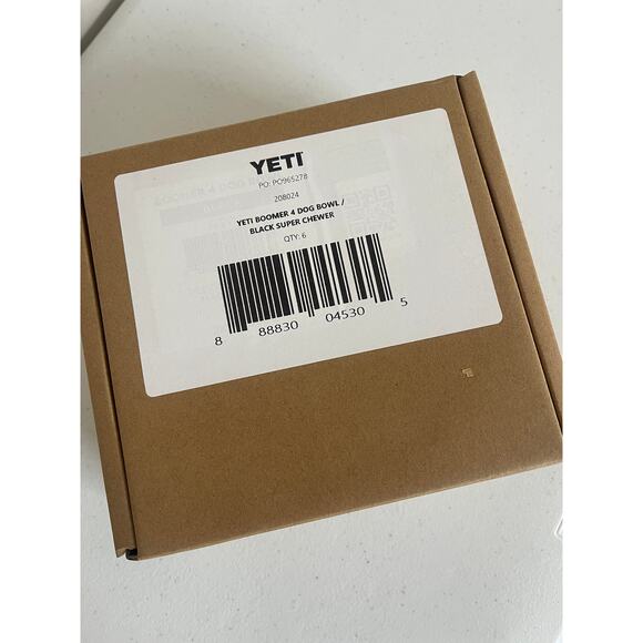 New in box Yeti Boomer 4 cup 32 oz Bark Dog Bowl Black Super Chewer - Picture 3 of 3